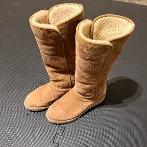 Ugg boots women size 6 winter tall boot